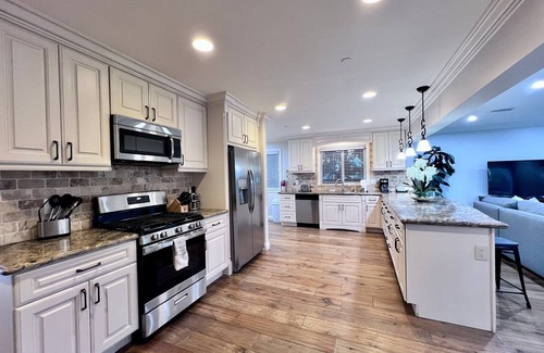 Southwest Anaheim House | Spectacular Pool Home: Game Room 2.1 Mi to Disney