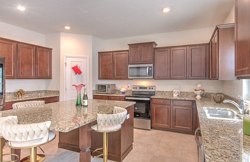Balm House | Spectacular Retreat 5BD L12ppl l Heart of Tampa FL