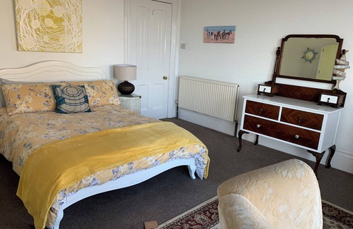Margate Bed & Breakfast | Spectacular sea view double, exclusive bathroom
