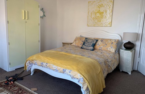 Margate Bed & Breakfast | Spectacular sea view double, exclusive bathroom