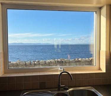 Tullaghan House | Spectacular Sea Views 3 bedroom
