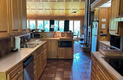Havelock-Belmont-Methuen Cottage | Spectacular South Facing Ultimate Privacy on Jack Lake with your own Sand Beach!