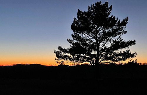 Douro-Dummer House | Spectacular unparalleled sunrises and sunsets
