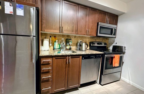 Lawrence Heights Condo | Spectacular View Cozy 2-Bed Condo