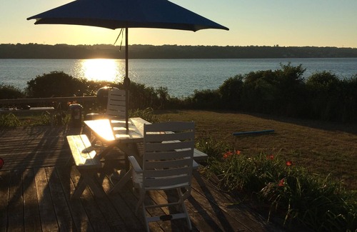 Tiverton Cottage | Spectacular View from Charming Waterfront Cottage on Fogland Point