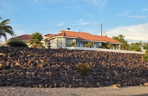 Sunridge Estates House | Spectacular View Home minutes from Casinos and Colorado River