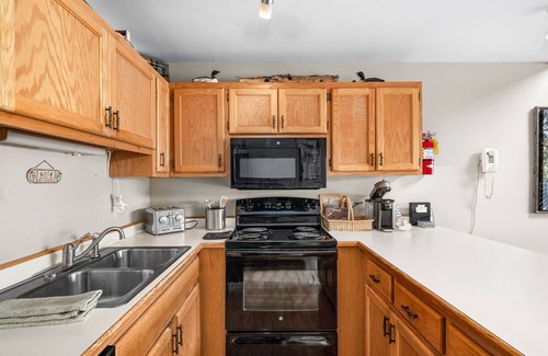 Two Harbors House | Spectacular view Lake Superior. Spacious Lakehome on lakeshore, unit #99.