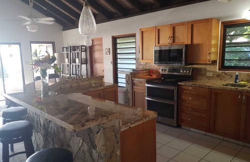Spanish Town Villa | Spectacular views, Mahoe Bay, amazing snorkeling, private tennis/pickleball