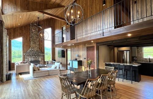 Wilmington House | Spectacular Views, Private River Access Home