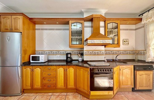 Isla House | Spectacular villa in Isla