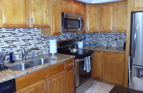 Island Estate Condo | Spectacular Waterview Location - 3 Months Minimum Stay