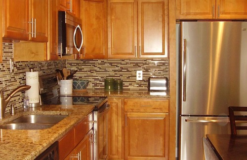 Island Estate Condo | Spectacular Waterview Location - 3 Months Minimum Stay