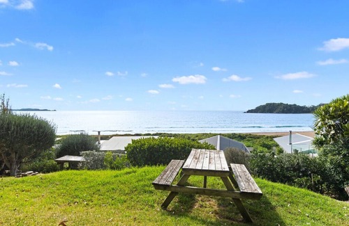 Matapouri Cottage | Spectacular Woolleys Bay - Matapouri Holiday Home