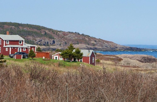 Sampson Cove House | Spectacularly situated on the beach on the cliffs of Cape Breton with private beach