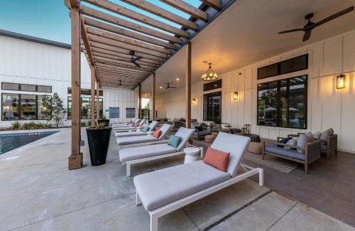 Austin Apartment | Spectra Parks 7310, Stunning Austin Oasis