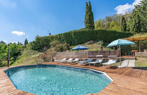 Belforte Apartment | Spend a nice vacation in this cozy apartment in a historical ambience.