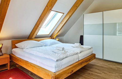 Mecklenburgische Kleinseenplatte Apartment | Spend a relaxing vacation in this beautiful apartment with proximity to nature and several activitie