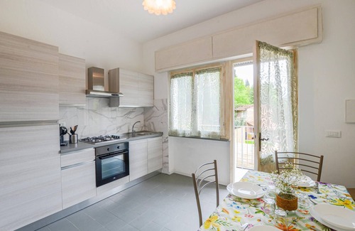 Camaiore Apartment | Spend a relaxing vacation in the inviting vacation apartment in idyllic countryside.