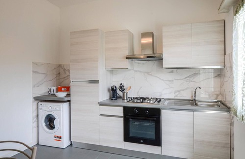 Camaiore Apartment | Spend a relaxing vacation in the inviting vacation apartment in idyllic countryside.