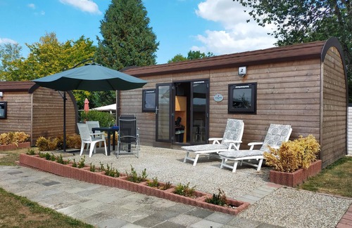 Haller House | Spend your holiday with your loved ones in this modern and compact holiday home.