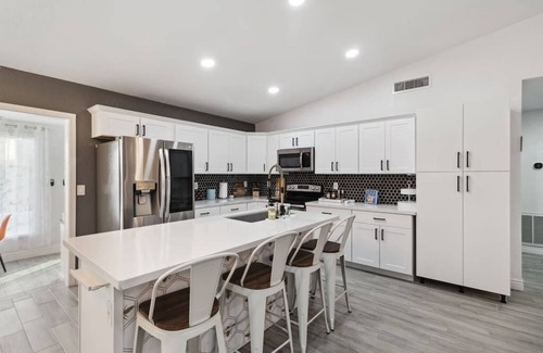 Panorama Place House | SPH97 - Kalani Oasis Paradise in the Desert w/Pool