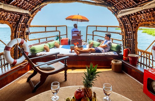 Andhakaranazhy Boat Rental | Spice Coast Cruises CGH Earth-Houseboat