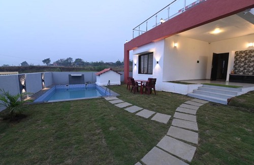 Lonavala Villa | Spicy Mango Ritz Villa - Hill View Villa In Karjat