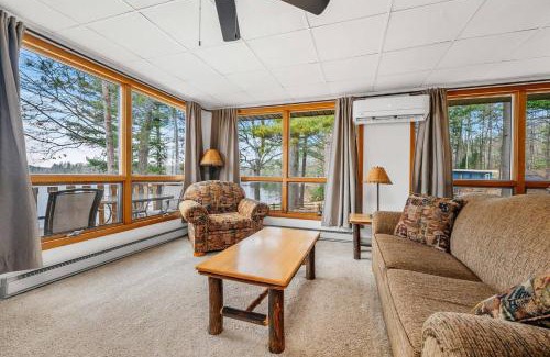 Mayfield House | Spider Lake Escape Pontoon Rentals Sandy Beach