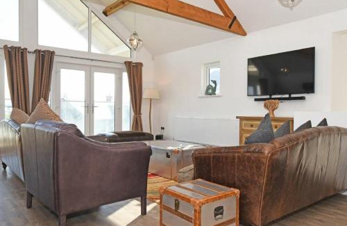 Beadnell House | Spindrifter
