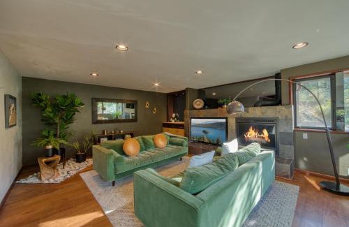 Alpine Meadows House | Spire Chalet at Alpine Meadows - 4BR W Hot Tub and Ski Shuttle