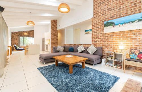 Elizabeth Beach House | Splash