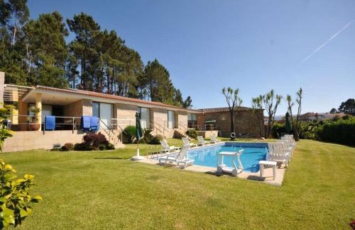 Rubiaes Villa | Splendid Ponte De Lima Villa 6 Bedrooms Villa Coura Coura Valley Views Ping Pong Pool Table