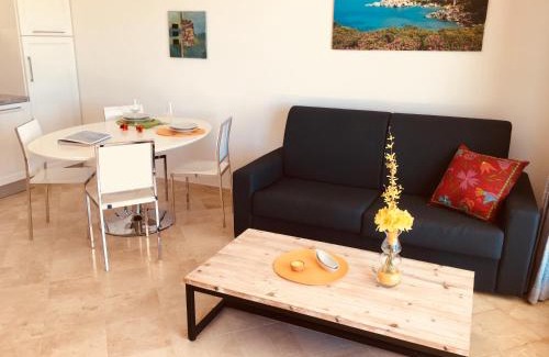 Porto Pozzo Apartment | Splendid Seaview Apartment no 13
