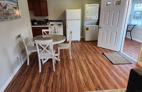Ocean Park Condo | Splendid, two-bedroom, one-bathroom condo, two short blocks from the beach!