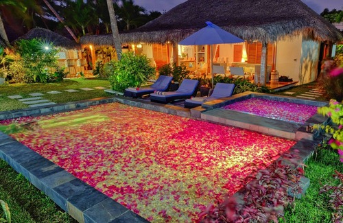 Nosy Be Villa | SPLENDID "VILLA SAKINA" beach front with jacuzzi