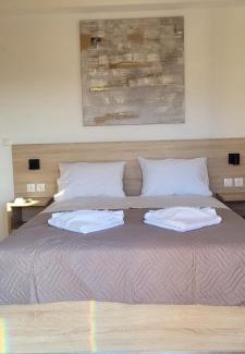 Kalamitsi Amigdali Villa | Splendid Villas and Family Resort