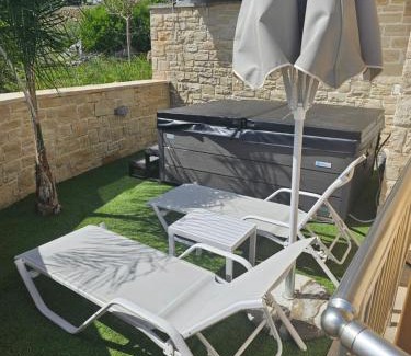 Kalamitsi Amigdali Villa | Splendid Villas and Family Resort