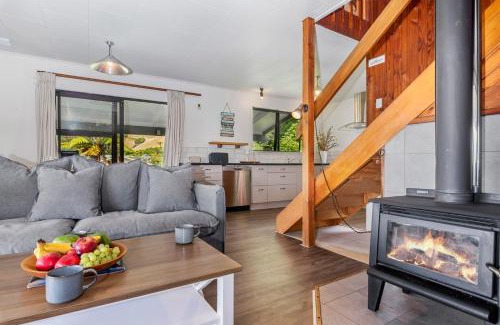Lake Tarawera House | Splendour on Spencer - Lake Tarawera Holiday Home