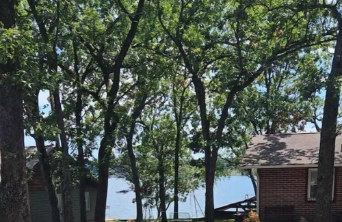 Grove House | Spohn-taneous Retreat