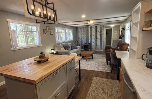 Thorpe Westwood House | Spokane Chalet quiet, secluded yet close to everything