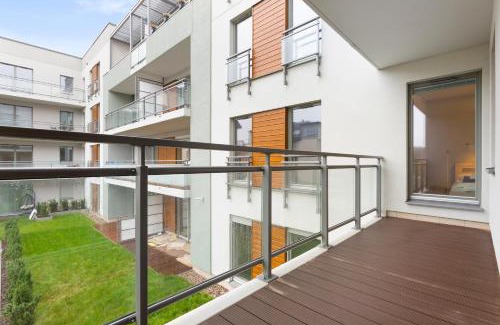 Fabryczna Apartment | Spokojny i komfortowy apartament wśród zieleni