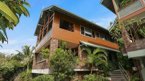 Angourie House | Spookys 5, 5 - 8 Bay St