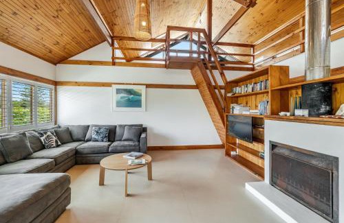 Angourie Apartment | Spookys 6 Angourie - Private Tree Top Oasis