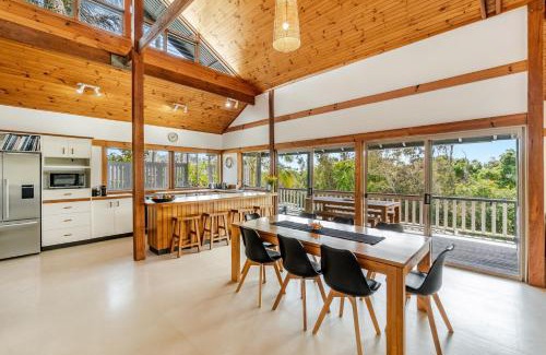 Angourie Apartment | Spookys 6 Angourie - Private Tree Top Oasis