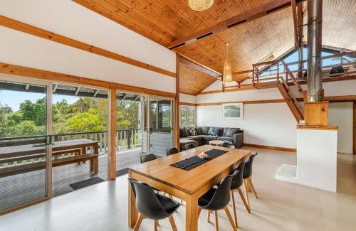 Angourie Apartment | Spookys 6 Angourie - Private Tree Top Oasis