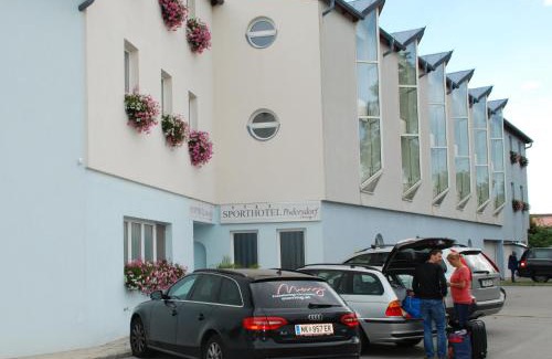 Podersdorf am See Hotel | Sporthotel Podersdorf