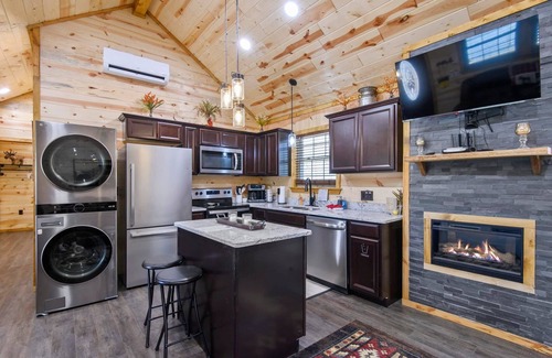 Smithville Cabin | Sportsman's Hideaway!