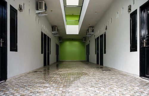 Makassar Hotel | SPOT ON 2330 Pondok Grand Mamoa