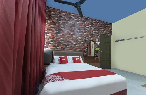 Daerah Kulai Hotel | Spot On 90305 Hen Hen Hotel