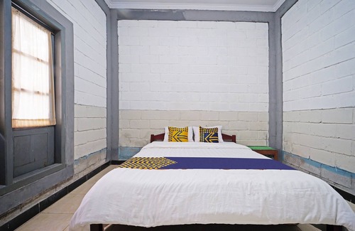 Pakem Hotel | SPOT ON 91085 Griya Estu Wening